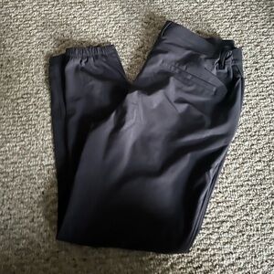 Cuts joggers size M